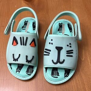 Mini Melissa & Fabula Green Cat Face Mia Sandals size 8